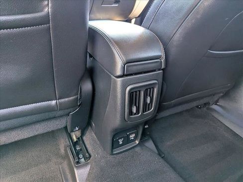 Used 2018 Jeep Compass Latitude w/ Popular Equipment Group image 15