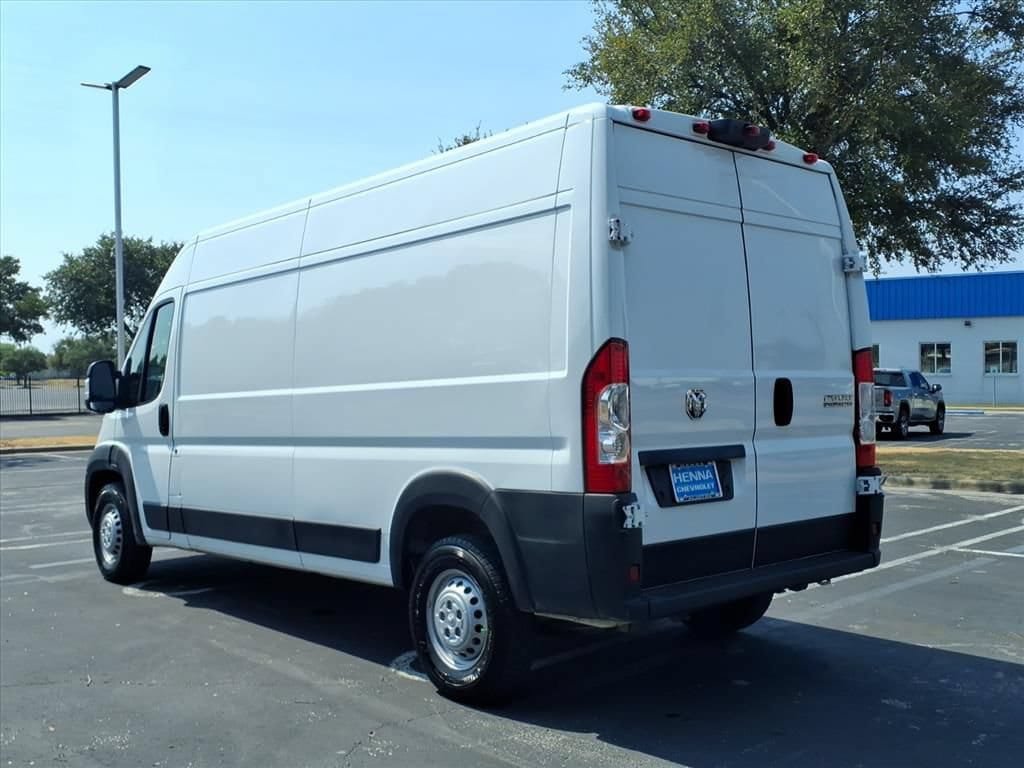 Used 2024 RAM ProMaster 2500 w/ Convenience Group FWD image 8