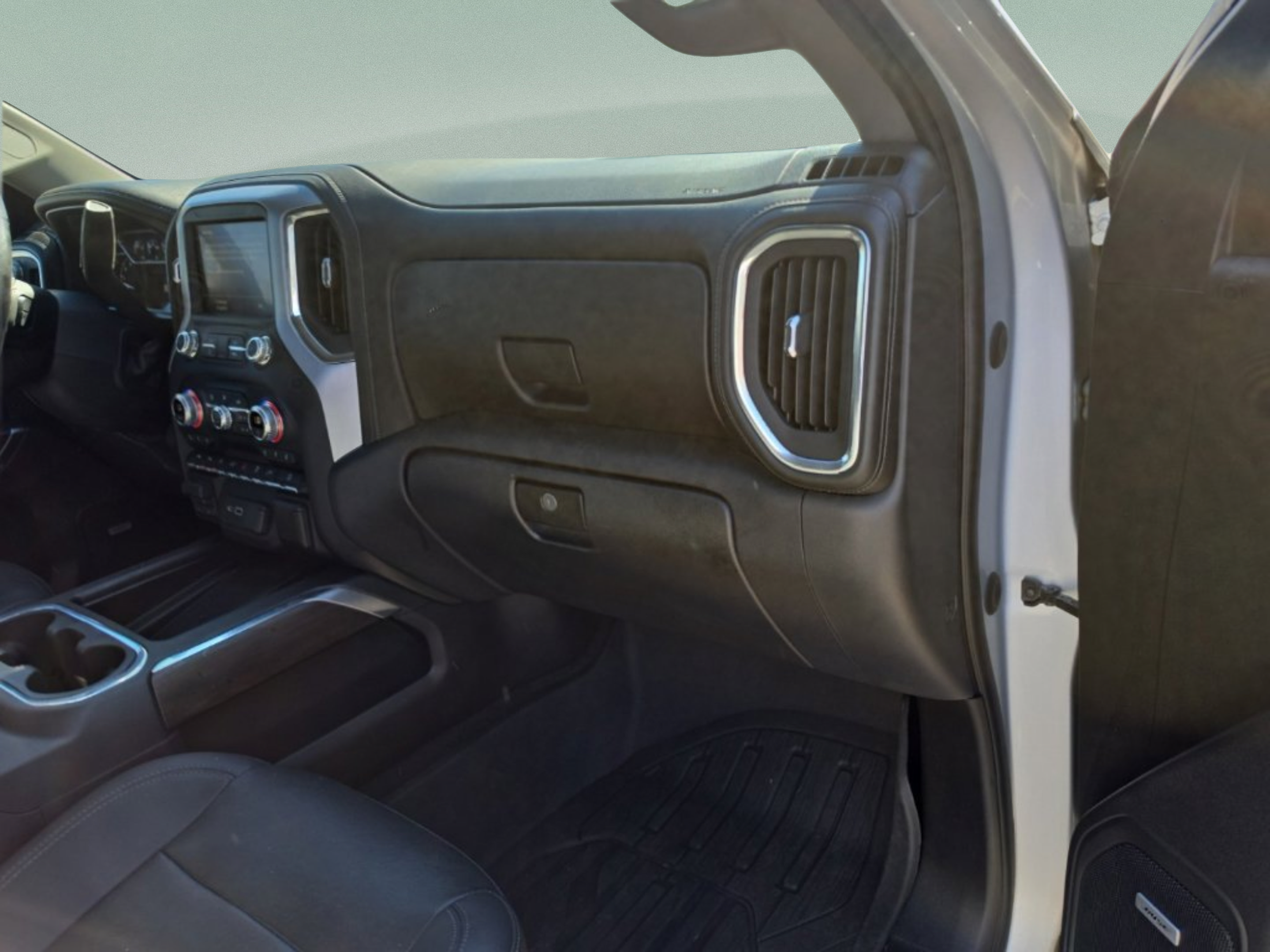 Used 2021 GMC Sierra 1500 SLT w/ SLT Premium Plus Package AWD/4WD image 29