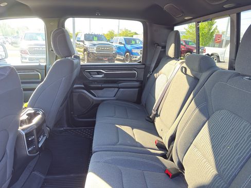 Used 2024 RAM 1500 Big Horn AWD/4WD image 33