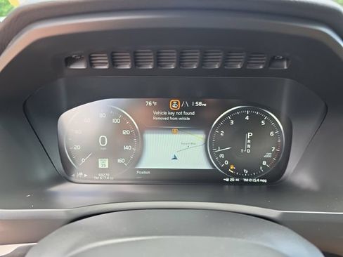 Used 2018 Volvo XC90 T6 Momentum w/ Convenience Package AWD/4WD image 15