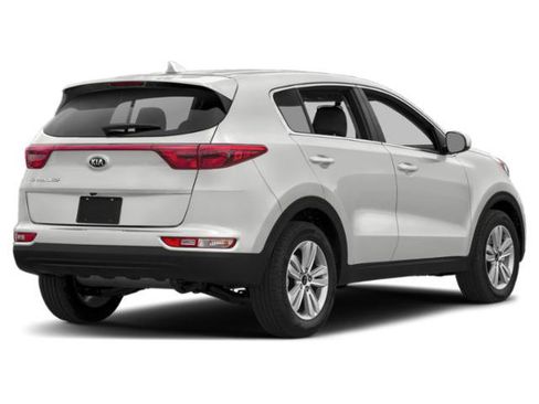 Used 2018 Kia Sportage LX FWD image 2