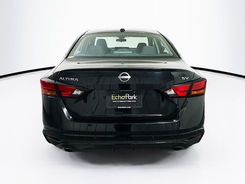 Used 2024 Nissan Altima 2.5 SV w/ SV Premium Package image 7