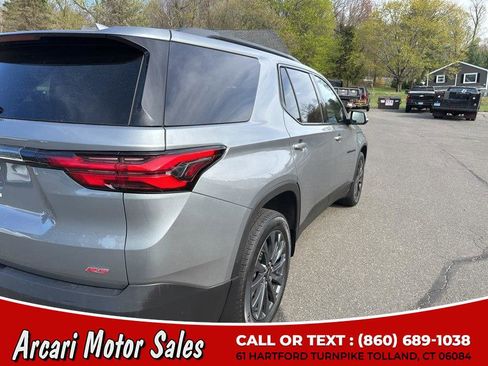 Used 2023 Chevrolet Traverse RS image 11
