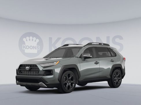 Used 2022 Toyota RAV4 XLE AWD/4WD image 1