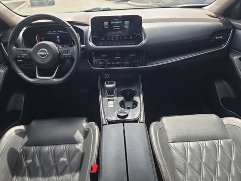 Certified 2023 Nissan Rogue Platinum w/ Platinum Premium Package AWD/4WD image 13
