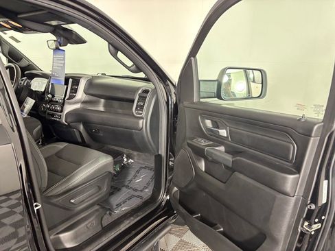 Used 2025 RAM 1500 Tradesman w/ Night Edition AWD/4WD image 31