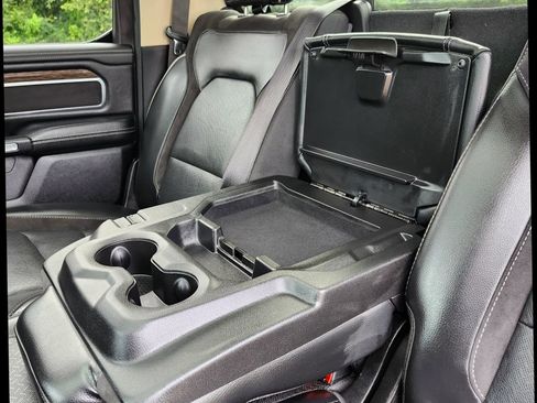 Used 2019 RAM 1500 Laramie AWD/4WD image 19