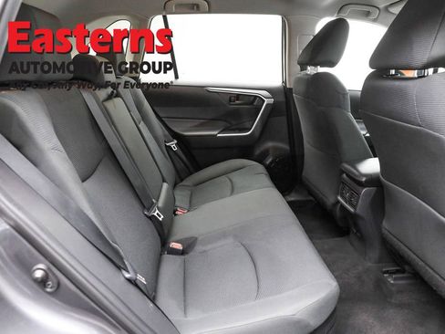 Used 2021 Toyota RAV4 LE image 23