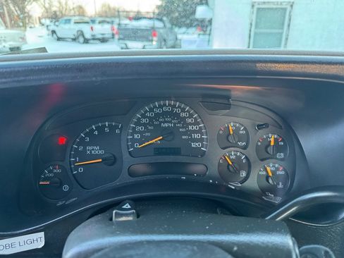 Used 2005 Chevrolet Silverado 2500 HEAVY DUTY image 11