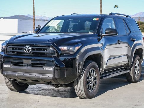 Used 2025 Toyota 4Runner SR5 image 4