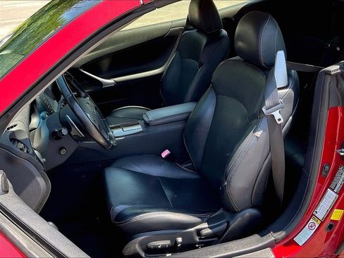 Used 2015 Lexus IS 250C w/ Navigation System Package RWD image 10