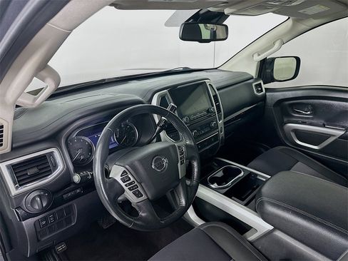 Used 2021 Nissan Titan SV w/ SV Convenience Package image 31