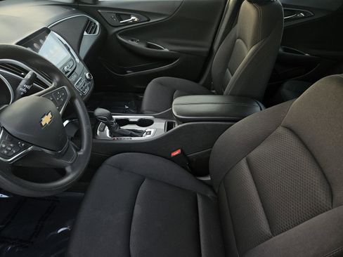 Used 2024 Chevrolet Malibu LT image 22