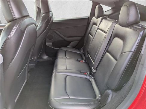 Used 2023 Tesla Model Y Performance image 20