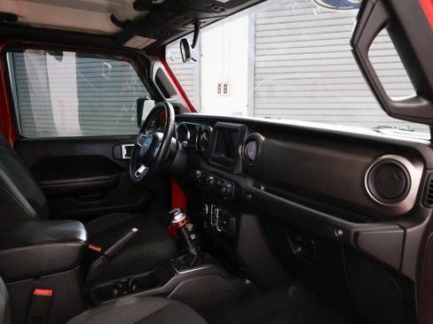Used 2020 Jeep Gladiator Sport w/ Quick Order Package 23S AWD/4WD image 16