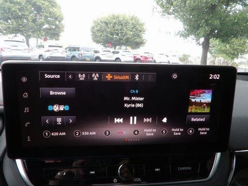 Used 2025 Nissan Altima 2.5 SR w/ SR Premium Package image 24