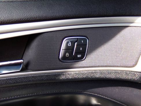 Used 2017 Lincoln MKZ Premiere FWD image 32