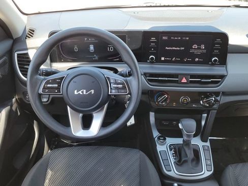 Certified 2024 Kia Seltos LX AWD/4WD image 12