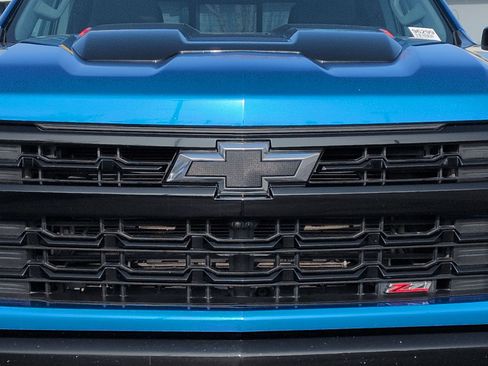 Used 2022 Chevrolet Silverado 1500 LT Trail Boss w/ LT Trail Boss Premium Package image 11
