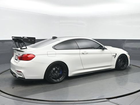 Used 2015 BMW M4 Coupe RWD image 3