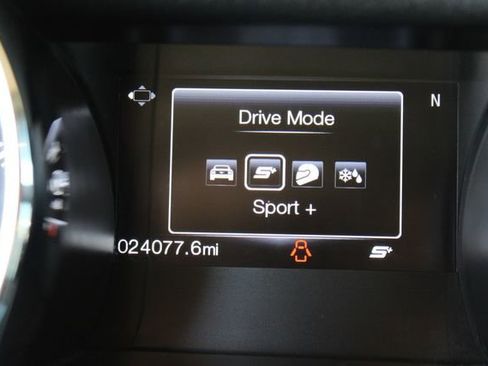 Used 2017 Ford Mustang GT Premium w/ GT Performance Package RWD image 18