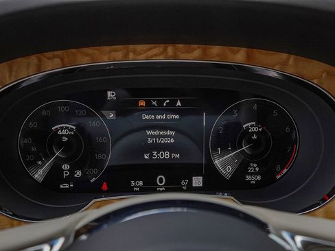 Certified 2023 Bentley Bentayga AWD/4WD image 26
