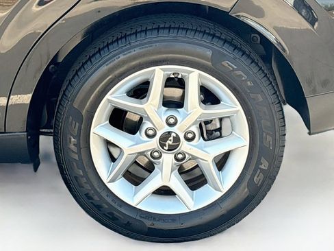 Used 2023 Kia Soul LX w/ Option Group 015 FWD image 30