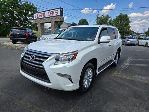 Used 2015 Lexus GX 460 w/ Premium Package image 7