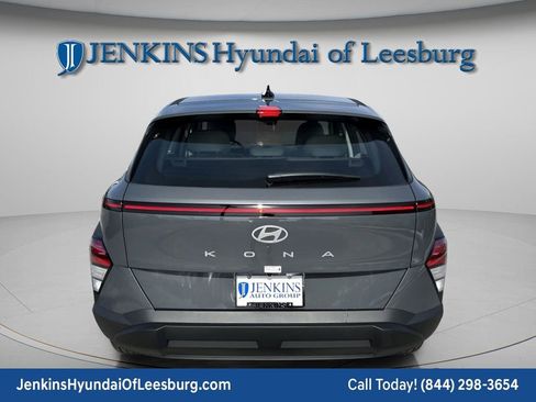 New 2026 Hyundai Kona SE image 4