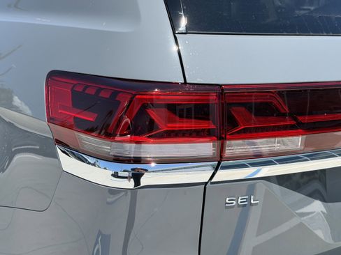 New 2026 Volkswagen Atlas SEL AWD/4WD image 9