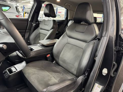 Used 2023 Nissan Ariya FWD image 17