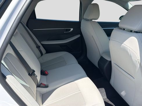 Certified 2025 Hyundai Sonata SE FWD image 25