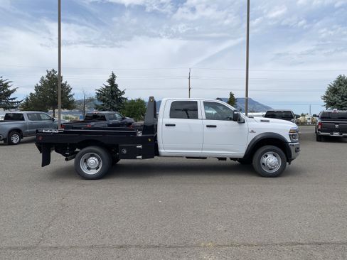 New 2025 RAM 4500 Tradesman AWD/4WD image 2
