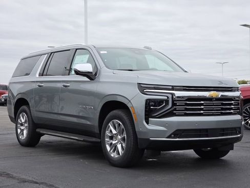 New 2025 Chevrolet Suburban Premier AWD/4WD image 21