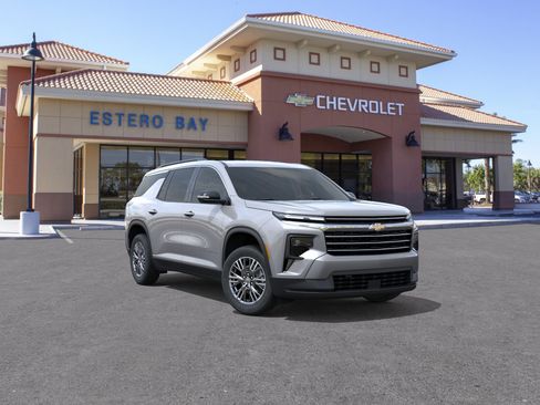 New 2026 Chevrolet Traverse LT w/ LPO, Floor Liner Package FWD image 25