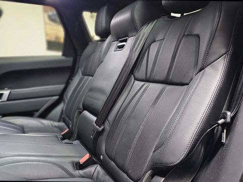 Used 2017 Land Rover Range Rover Sport SE AWD/4WD image 37