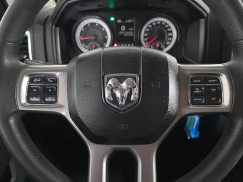 Used 2022 RAM 1500 Classic SLT AWD/4WD image 29