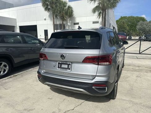 Used 2024 Volkswagen Taos SE FWD image 33