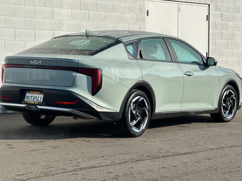 Used 2025 Kia K4 EX image 4