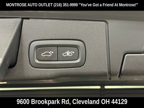 Used 2020 Volvo XC60 T8 R-Design AWD/4WD image 46