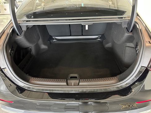 Used 2024 Mercedes-Benz E 350 4MATIC Sedan image 33