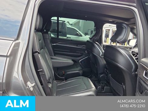 Used 2021 Jeep Grand Cherokee L Overland w/ Luxury Tech Group IV AWD/4WD image 13