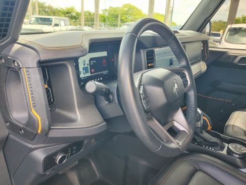 Used 2024 Ford Bronco Badlands AWD/4WD image 9