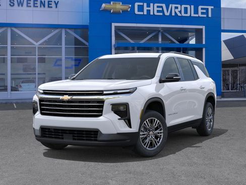 New 2026 Chevrolet Traverse LT image 6