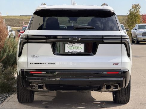 Used 2024 Chevrolet Traverse RS w/ LPO, Floor Liner Package image 8