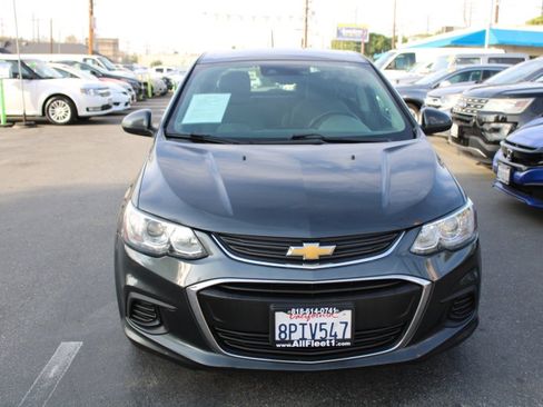 Used 2020 Chevrolet Sonic LT image 2