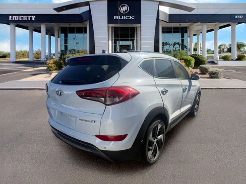 Used 2016 Hyundai Tucson Limited w/ Option Group 03 FWD image 2
