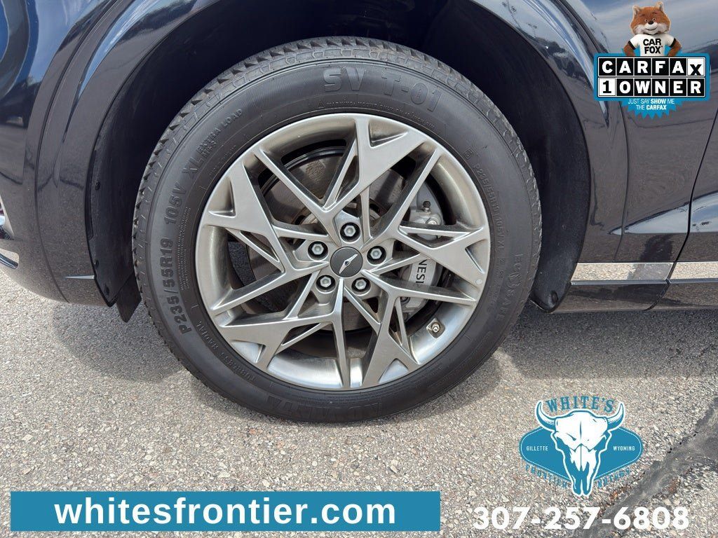 Used 2025 Genesis GV70 2.5T AWD/4WD image 9