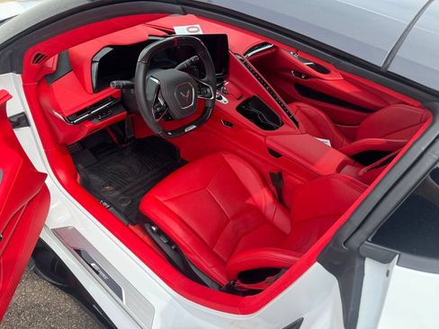 Used 2025 Chevrolet Corvette E-Ray w/ Stealth Interior Trim Package AWD/4WD image 4